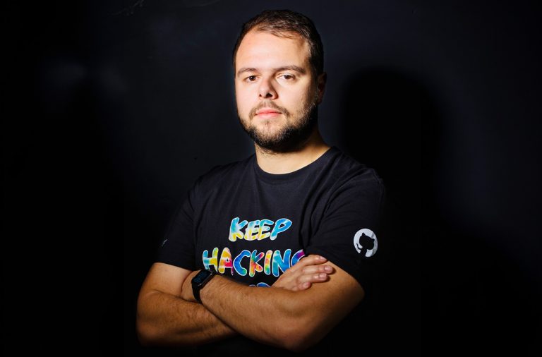 Side picture of André Baptista